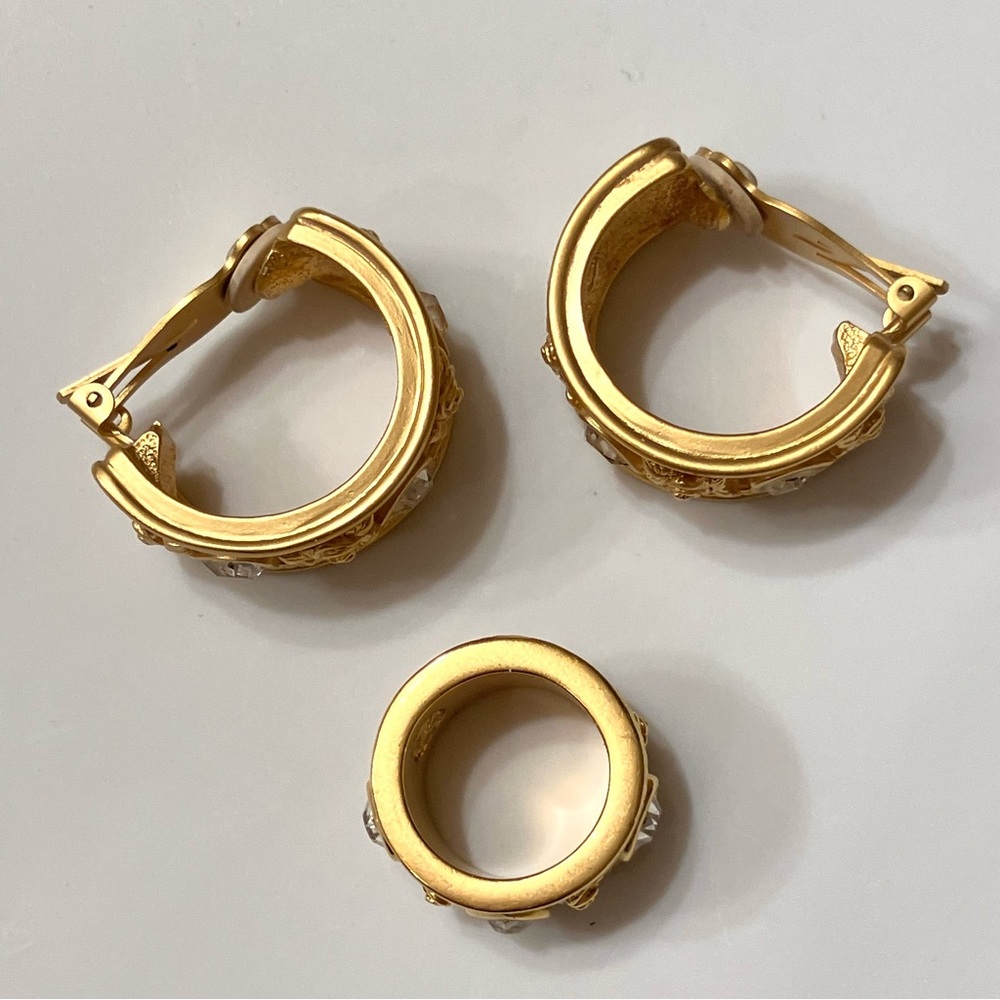 Elizabeth Taylor for Avon Love Blooms Earrings & Ring - Picture 4 of 9